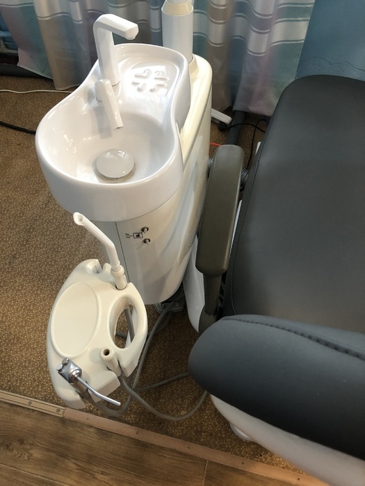 Стоматологічна установка Аякс 12. виробник Китай. 2012 року. Zooble.com.ua