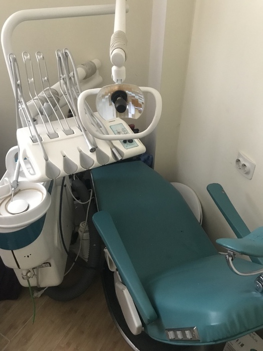 Стоматологічна установка Chirana. В робочому стані. Zooble.com.ua