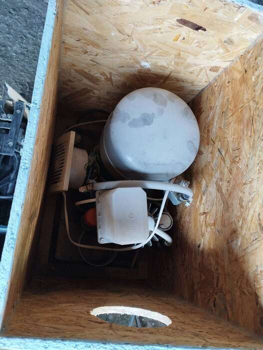 Стоматологічна установка (крісло + лампа + гідроблок+копрессор) під відновлення / на запчастини (В Вінниці! Самовивіз!) Zooble.com.ua