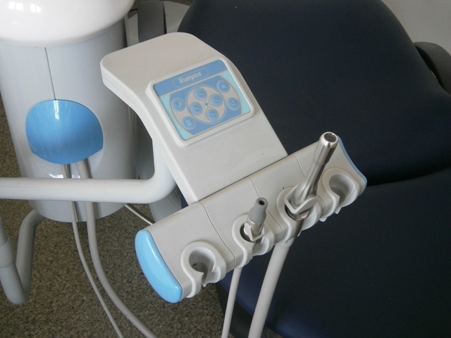 Стоматологічна установка навісного типу CARE 12 Zooble.com.ua