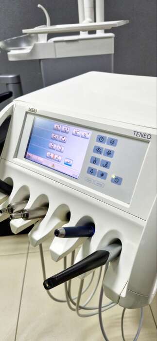 Стоматологічна установка Sirona TENEO Стан — ідеальний, повністю готова до роботи Zooble.com.ua