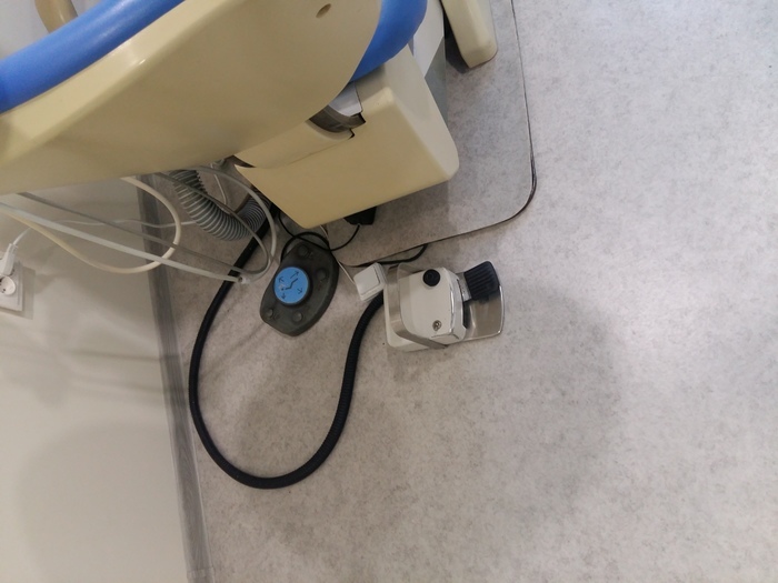 Стоматологічна установка з автономним слиновідсмоктувачем Zooble.com.ua