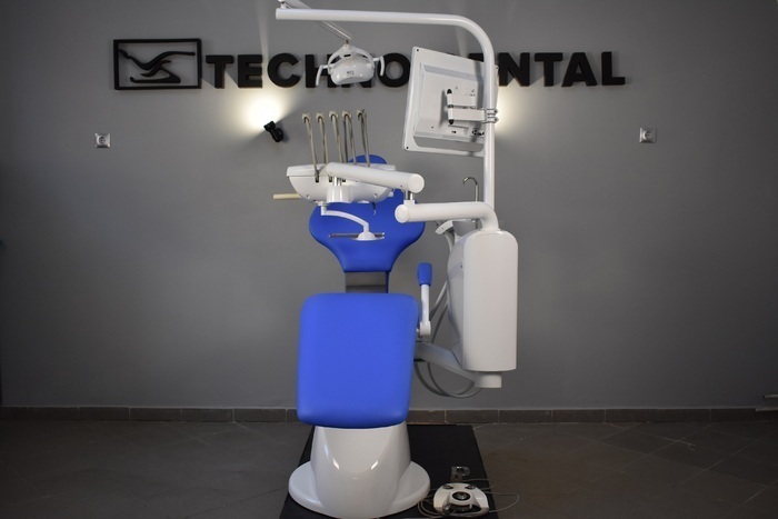 Стоматологічна установка з Європи DIPLOMAT DENTAL DC 170 Zooble.com.ua
