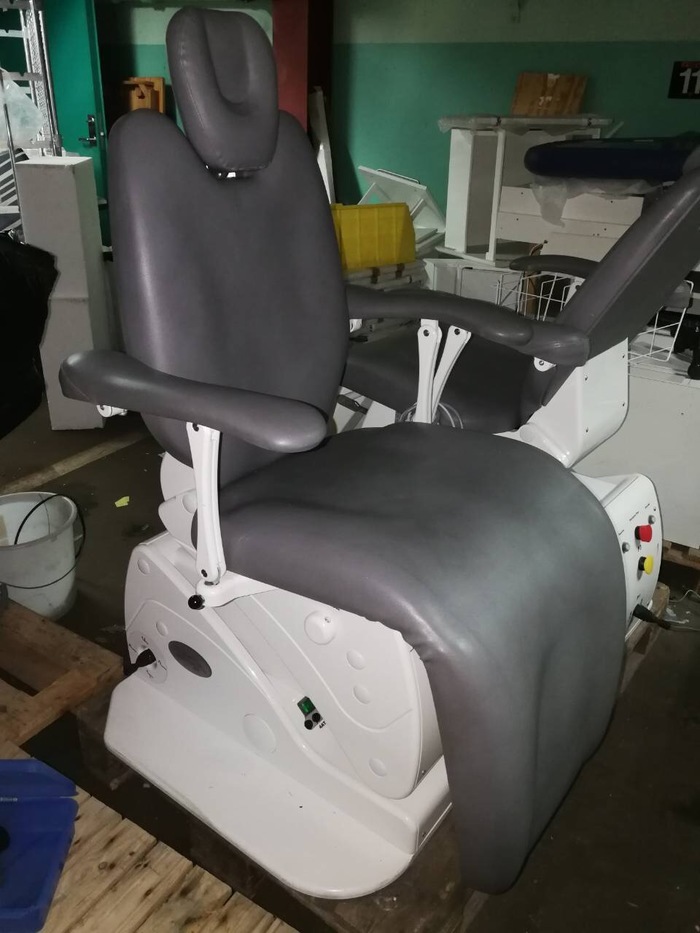 Стоматологічне/хірургічне крісло Solident Zooble.com.ua