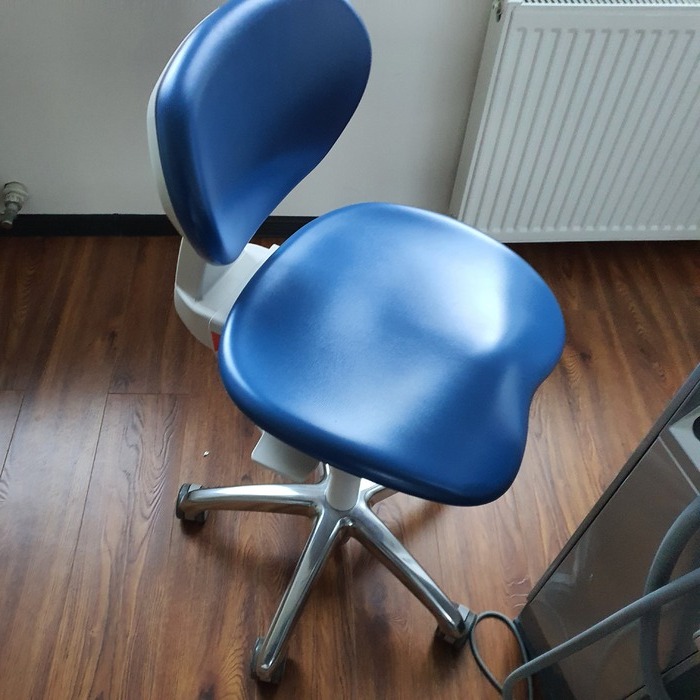 Стоматологічне обладнання Б/У Стоматологічні установки, мiкроскопи, автоклави, рентгени, стільчики В наявності Zooble.com.ua