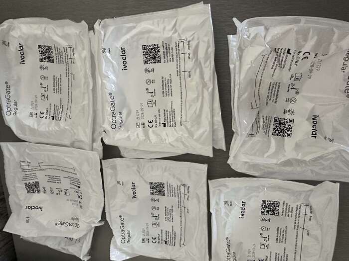 Стоматологічні ретрактори OptaGate від 75 за шт! На складі розміри:Small, Regular,Junior Виробник:Ivoclar Zooble.com.ua