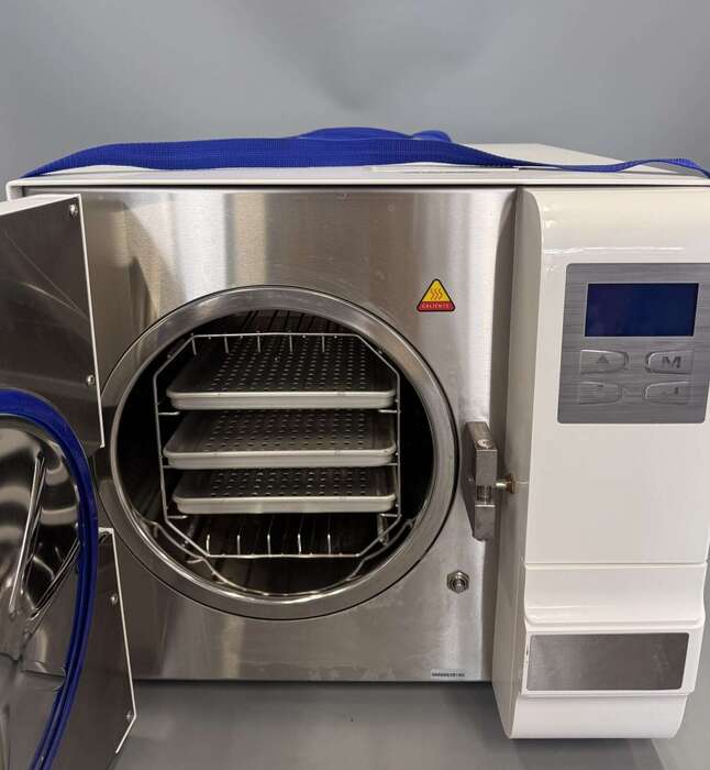 Стоматологічний Автоклав ICANCLAVE В клас автономний об єм камери 18л Працює дуже тихо. Zooble.com.ua