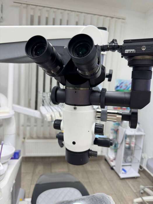 Стоматологічний мікроскоп Smart Optic стельового кріплення з дільником під камеру Sony Zooble.com.ua