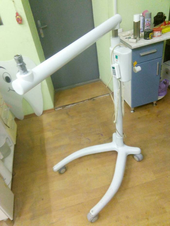 Стойка мобильная для рентгена или микроскопа. Новая 250$, б/у 150$ Zooble.com.ua