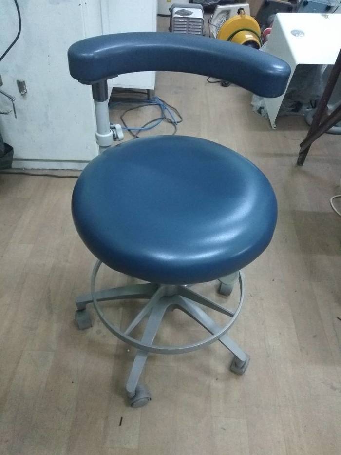 Стул врача стоматолога A-DEC Zooble.com.ua