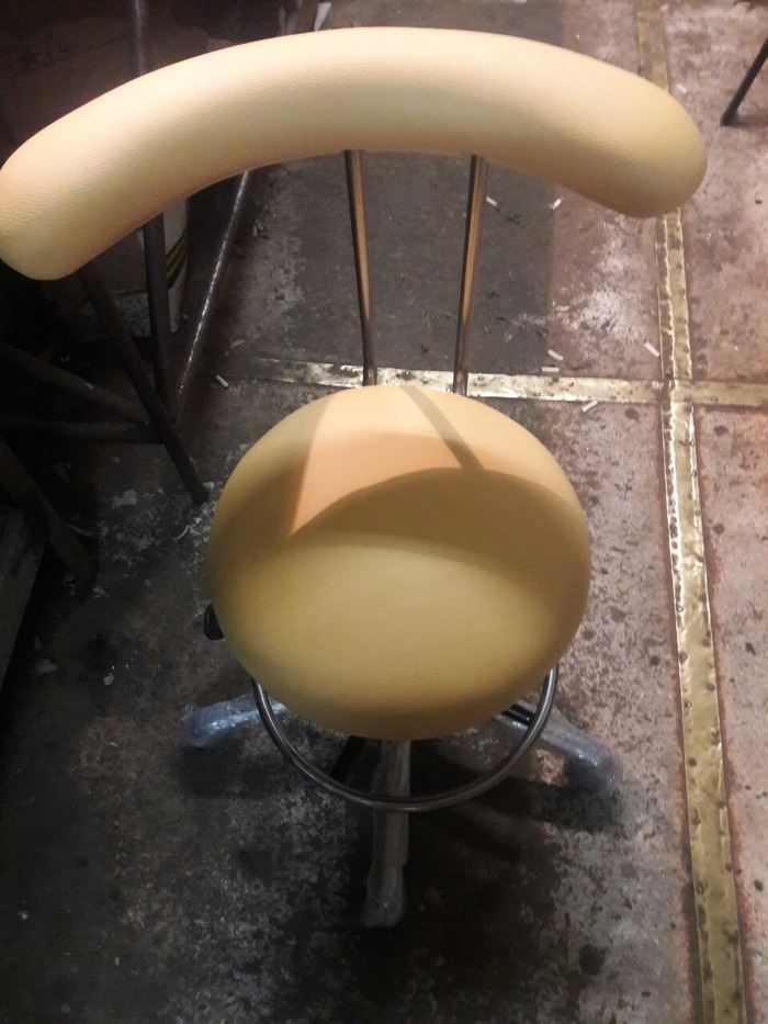 Стул врача-стоматолога, ассистента. Подбор цвета под Вашу установку Zooble.com.ua