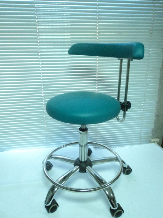Стулья для стоматологов различная расцветка ,матерьял Дипломат , Технодент подленные . Гарантия 2 года , цена от 5000 г Zooble.com.ua