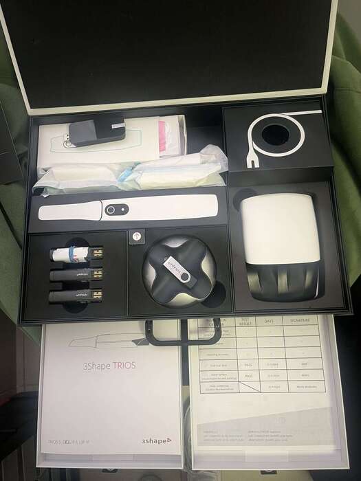 TRIOS 5 Pod (3Shape) Бездротовий інтраоральний сканер Zooble.com.ua