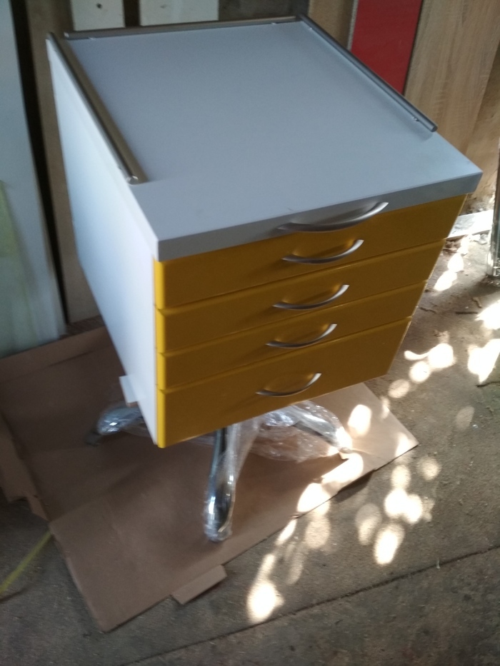 Тумби стоматологiчнi та iншi меблi для стоматологii Zooble.com.ua