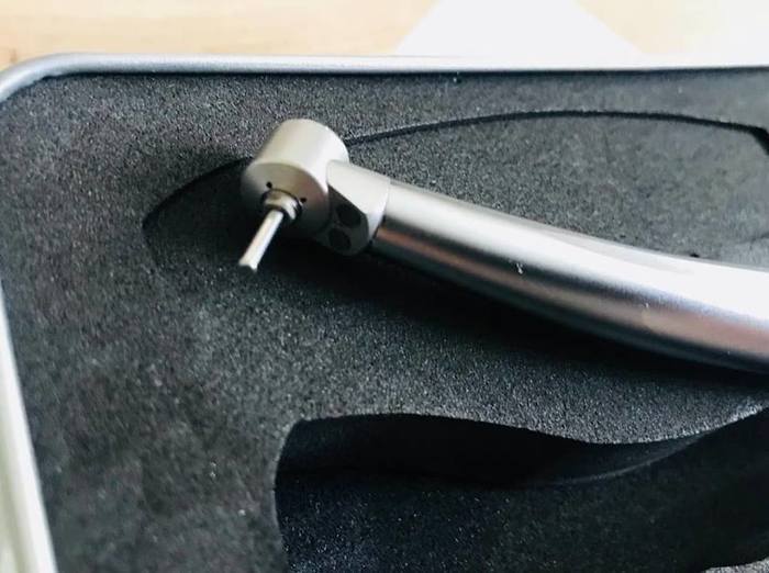 Турбінний наконечник з кнопкою W&H Mini M4 LED. 2 точечним спреєм, 2 світлом з керамічними підшипниками. Made in Austria Zooble.com.ua