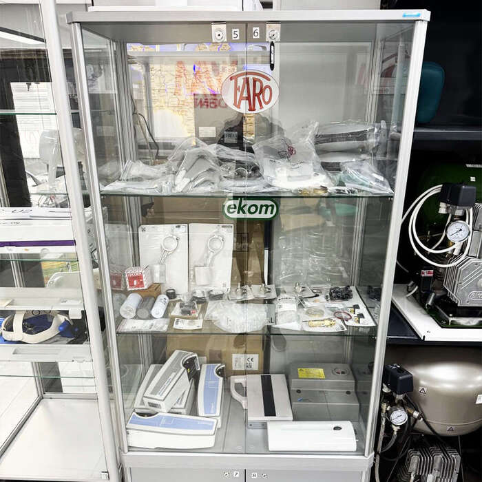 У наявності велика кількість запчастин для всіх типів стоматологічного обладнання з Європи Zooble.com.ua