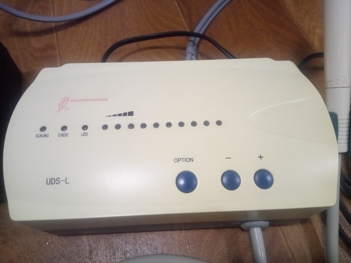 Ультразвуковой скалер UDS-L LED (WOODPECKER) Zooble.com.ua