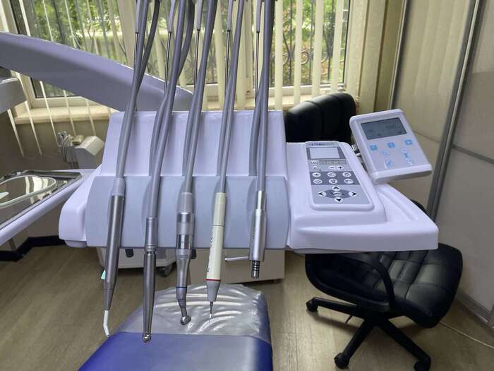 Установка STOMADENT Impuls-200 (Словакия) 2012год. Кресло DC-70. Помпа UNI-JET-75 CATTANI. Сепаратор MST1 ECO, Metasys. Zooble.com.ua