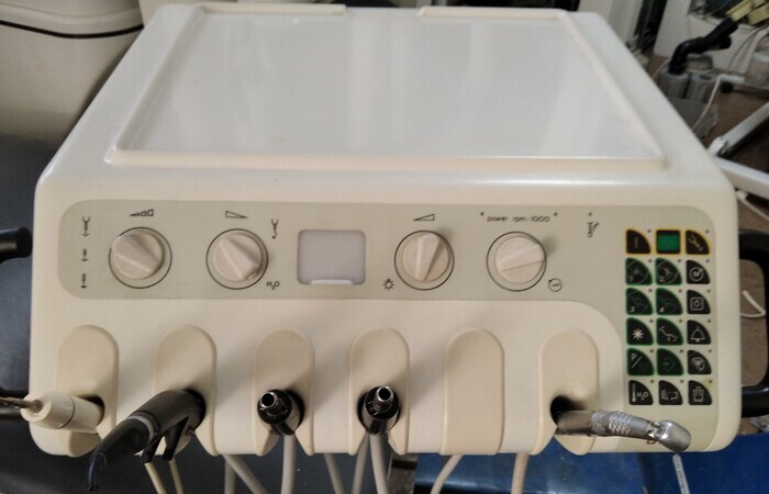 Установка стоматологическая Castellini Area_____________________________________________ Zooble.com.ua