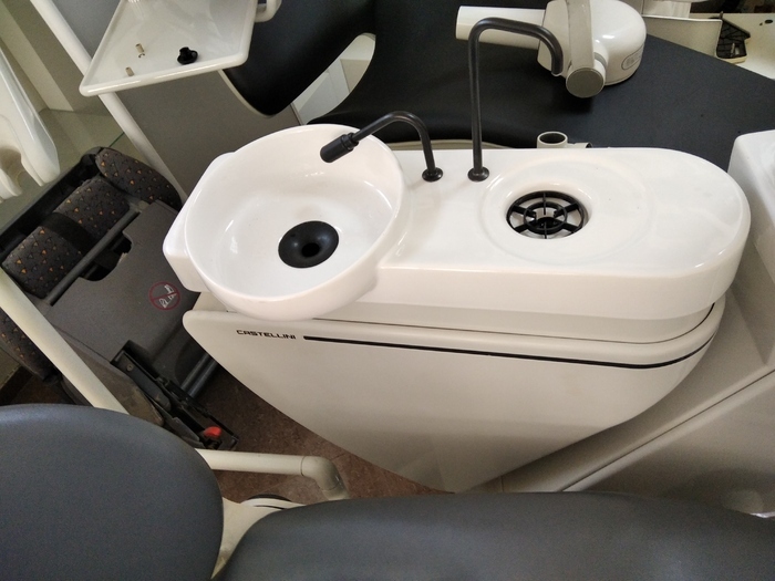 Установка стоматологическая Castellini Area_____________________________________________ Zooble.com.ua