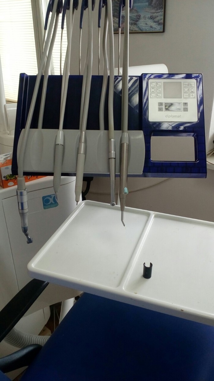 Установка стоматологическая `Дипломат-Эконом-170` в комплекте: со скалером AMDENT YC30E(Швеция),каутером,микромотором Zooble.com.ua