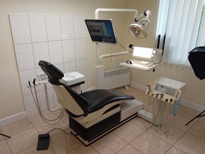 Установка стоматологічна Siemens sirona m1, ідеальний косметичний стан, наконечники з лед підсвіткою і водою Zooble.com.ua