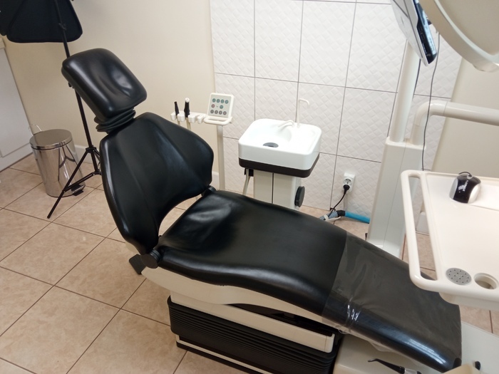 Установка стоматологічна Siemens sirona m1, ідеальний косметичний стан, наконечники з лед підсвіткою і водою Zooble.com.ua