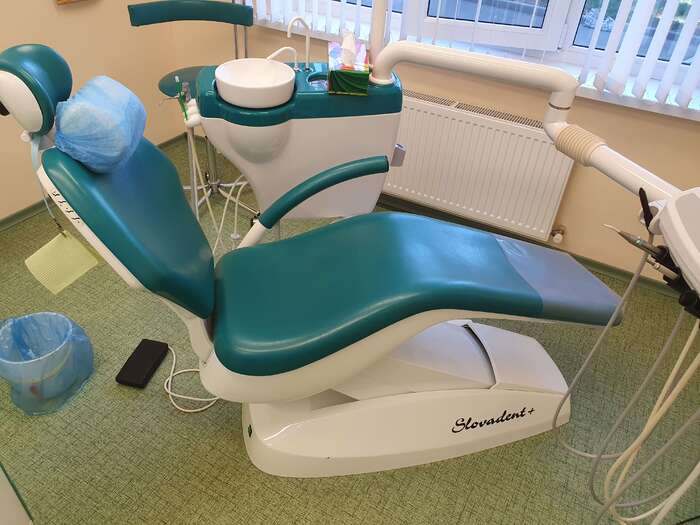 В зв`язку з купівлею нового обладнення продається установка Slovadent+ 2007р. в робочому стані Zooble.com.ua