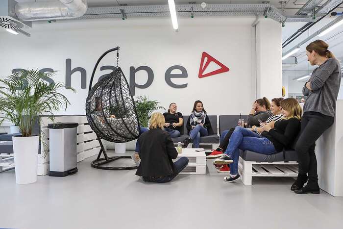 Вакансія для стоматолога в 3Shape: https://careers.3shape.com/jobs/2636872-clinical-research-assistant Zooble.com.ua
