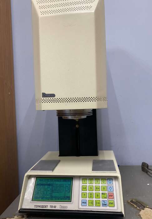 Вакуумна прес-піч ТЕРМОДЕНТ ТП-02 з графічним дисплеєм для всіх видів відпалу Zooble.com.ua