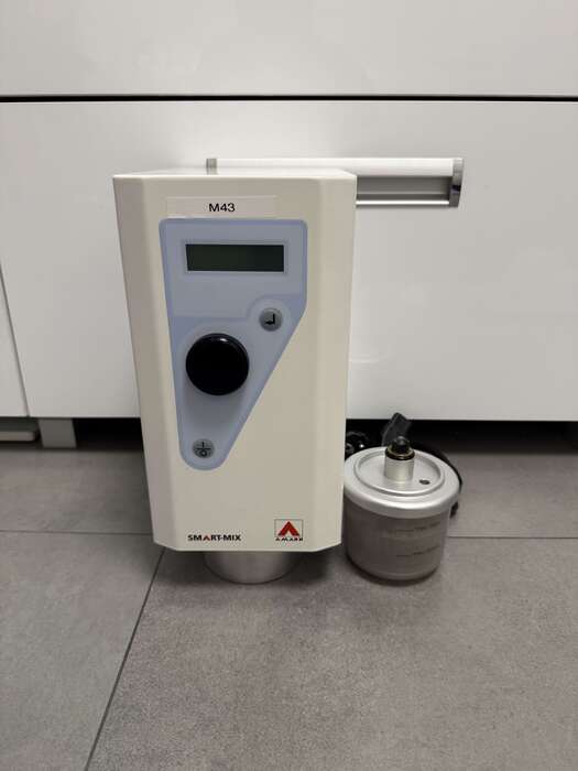 Вакуумний міксер Smart mix, Amann Girrbach,досить добротний стан,працює справно ,вироб.~Німеччина.Не потребує компреcора Zooble.com.ua