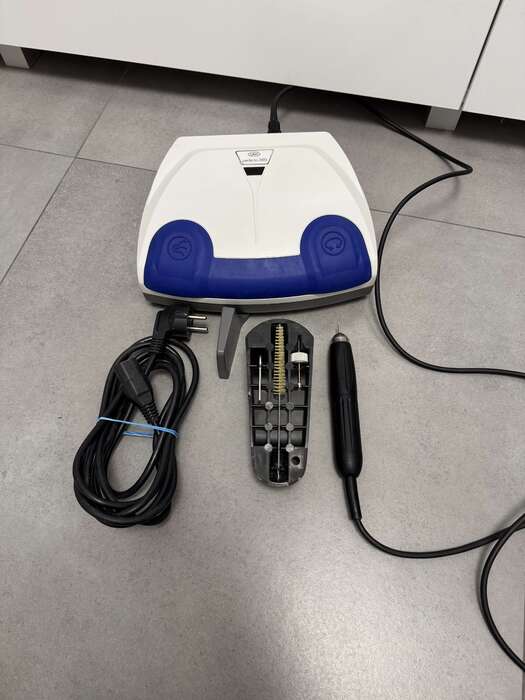 W&H Perfecta 300 LA-323 F — зуботехнічний безщітковий мікромотор з ножним блоком управління.Виробник Австрія,відмінний. Zooble.com.ua