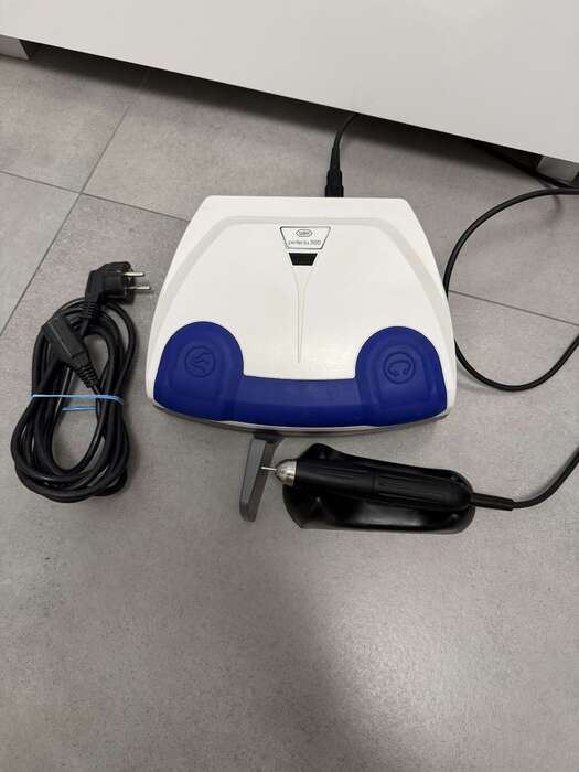 W&H Perfecta 300 LA-323 F — зуботехнічний безщітковий мікромотор з ножним блоком управління.Виробник Австрія,відмінний. Zooble.com.ua