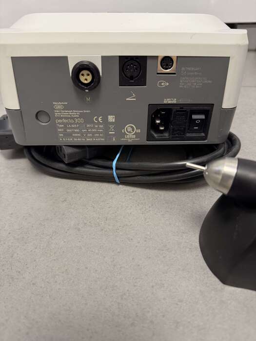 W&H Perfecta 300 LA-323 F — зуботехнічний безщітковий мікромотор з ножним блоком управління.Виробник Австрія,відмінний. Zooble.com.ua