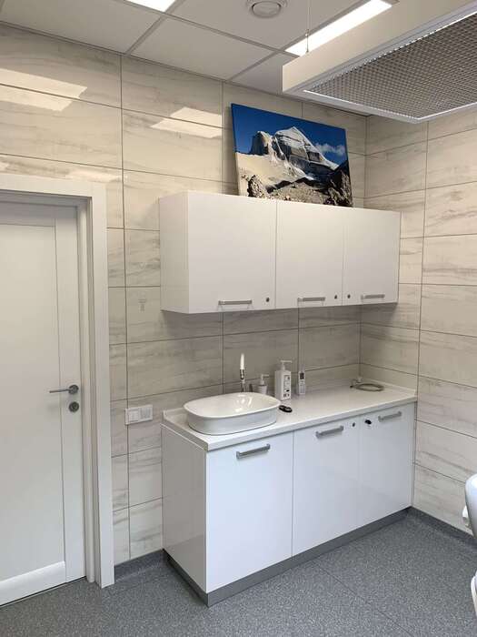 Здається в оренду новий комфортний кабінет на Печерську. Позмінно або довгостроково Zooble.com.ua