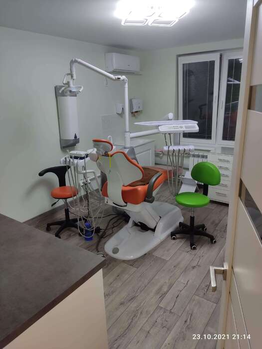 Здається в оренду стоматологічний кабінет. На вибір три кімнати:14,5кв.м. ,12,5кв.м, 8,5кв.м. Харків, вул. Фесенківська Zooble.com.ua