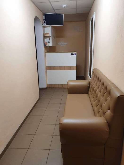 Здам стоматологічний кабінет або крісло в оренду позмінно, є офіційне працевлаштування, зміна 800грн! Zooble.com.ua