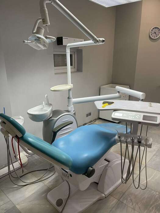 Здам позмінно кабінет 25кв.м в працюючій клініці на вул.Бориспільской в м.Києві.Нова установка ajax,візіограф,адмін і пр Zooble.com.ua