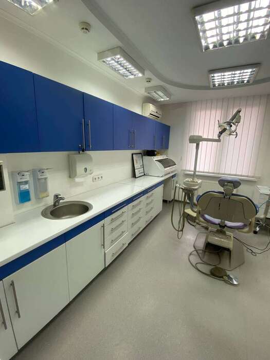 Здам в оренду кабінет вул. Р. Окіпної , повністю обладнаний ,забезпеченийальтернативним електроживленням Zooble.com.ua