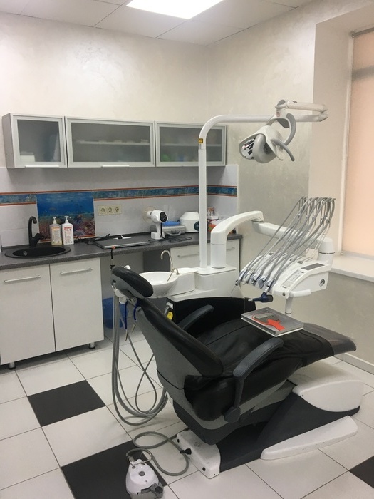 Здам в оренду стоматологічний кабінет Район Озерна, позмінно, або цілий кабінет. Zooble.com.ua