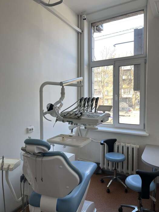 Здаються в оренду кабінети у стоматологічній клініці. Адреса: вул. Олександра Довженка 3 5 хвилин від метро Шулявка. Zooble.com.ua