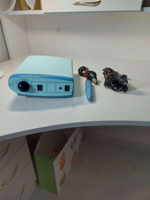 Зуботехнічний наконечник із колінним блоком управління Perfecta.хоррший стан, виробник -Австрія .ціна 565€. Zooble.com.ua