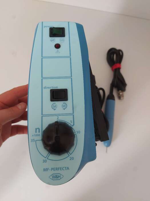 Зуботехнічний наконечник із колінним блоком управління Perfecta.хоррший стан, виробник -Австрія .ціна 565€. Zooble.com.ua