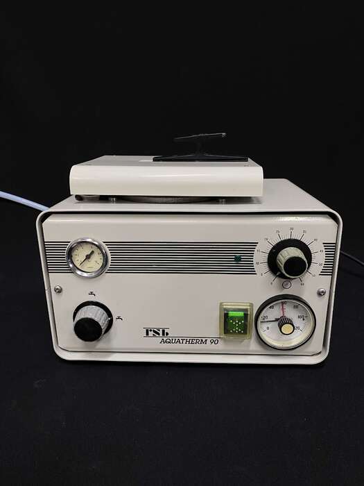 Зуботехнічний полімеризатор Aquatherm 90 Технічно справний і протестований Ціна -600€ Zooble.com.ua