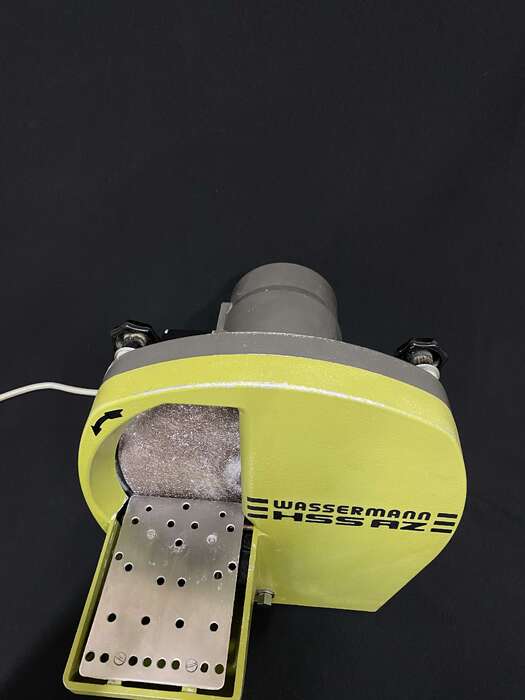 Зуботехнічний тример WASSERMANN HSS-AZ З автоматичним включенням води і алмазним диском Ціна - 450€ Zooble.com.ua